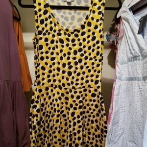 Lularoe Yellow animal print Nicki Size Small